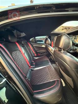 جنسس G70
